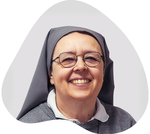Suor Cinzia Guglielmi - Coordinatrice Attività Educative e Didattiche, Madre Superiora e Docente IRC